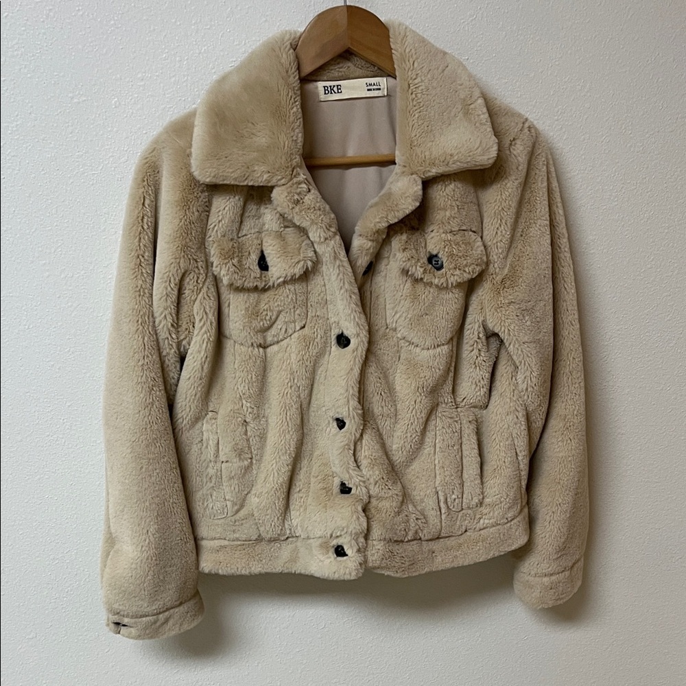BKE Light Tan Faux Fur Jacket - women’s size Small